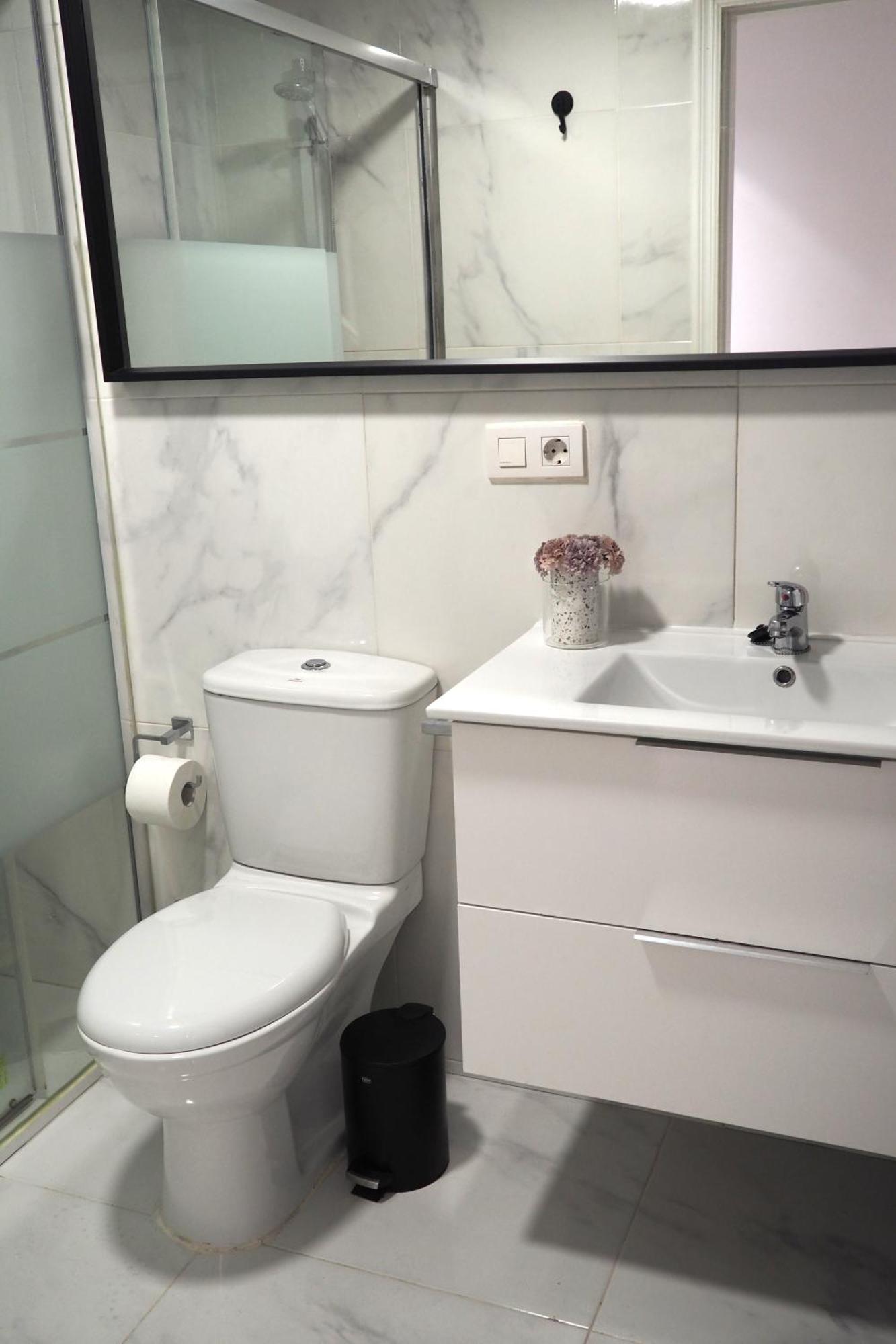 Moderno Apartamento Con Garaje Privado En El Centro De ヴィーゴ エクステリア 写真